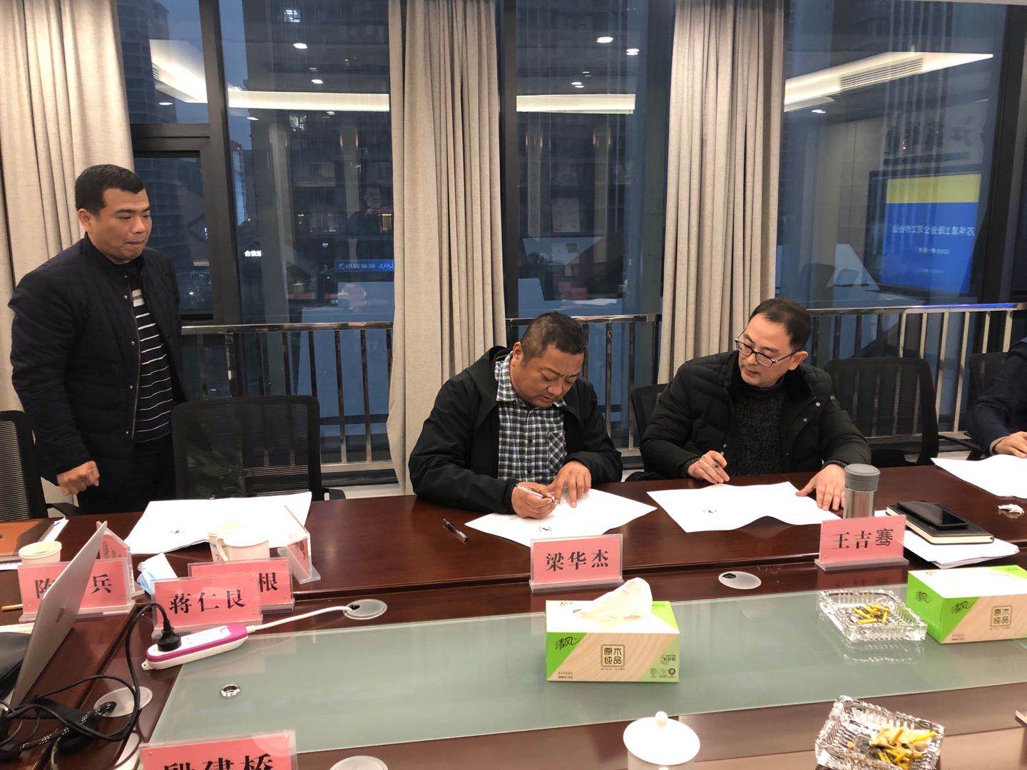 1585820712474221.jpg daa09bd47e4cba5ce345558630d7448.jpg